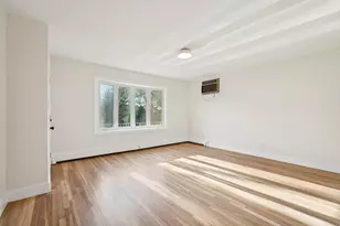 43 Edwards Ct, Bayonne, NJ 07002 - Photo 7