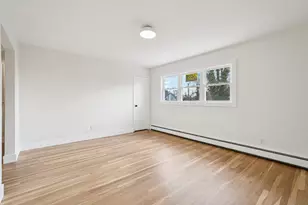 43 Edwards Ct, Bayonne, NJ 07002 - Photo 17