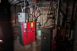 142 West Side Ave, Jersey City, NJ 07305 - Photo 13