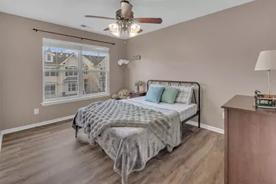 22 Marina Dr, Bayonne, NJ 07002 - Photo 13