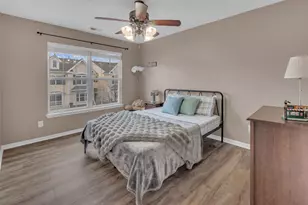 22 Marina Dr, Bayonne, NJ 07002 - Photo 13