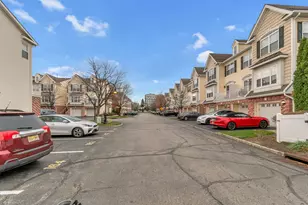 22 Marina Dr, Bayonne, NJ 07002 - Photo 25