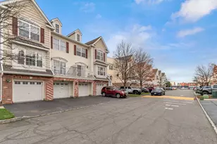 22 Marina Dr, Bayonne, NJ 07002 - Photo 21