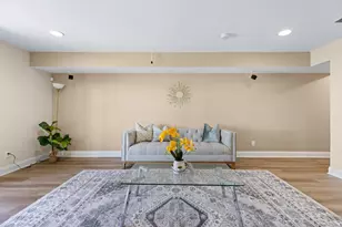 22 Marina Dr, Bayonne, NJ 07002 - Photo 27