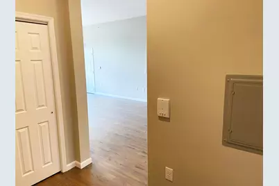 195 Avenue E #204, Bayonne, NJ 07002 - Photo 11