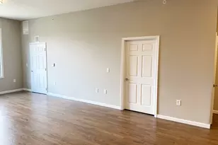 195 Ave E, Bayonne, NJ 07002 - Photo 5