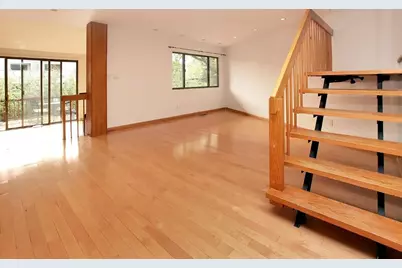 570 Sanderling Ct, Secaucus, NJ 07094 - Photo 13