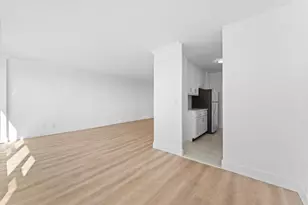 10 Huron Ave, Jersey City, NJ 07306 - Photo 7