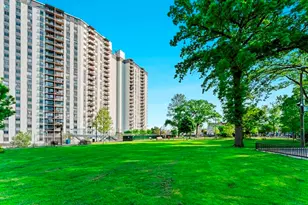 100 Manhattan Ave, Union City, NJ 07087 - Photo 25