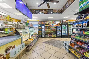 100 Manhattan Ave, Union City, NJ 07087 - Photo 15