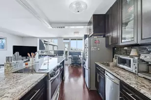 100 Manhattan Ave, Union City, NJ 07087 - Photo 7