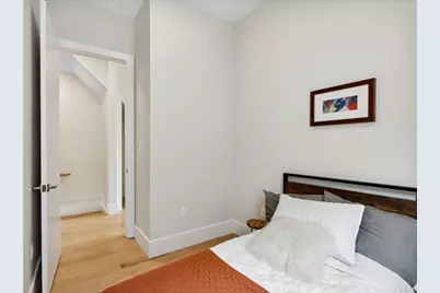 220 Freeman Ave, Jersey City, NJ 07306 - Photo 17