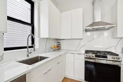 220 Freeman Ave #1, Jersey City, NJ 07306 - Photo 9