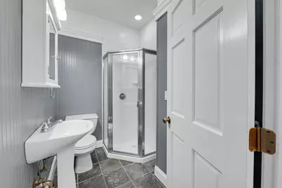 312 Monastery Pl #2R, Union City, NJ 07087 - Photo 11