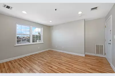 413-415 9th St #201, Union City, NJ 07087 - Photo 1