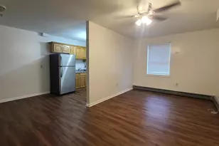 134 71st St, Guttenberg, NJ 07093 - Photo 3