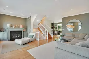 3 Regency Pl, Weehawken, NJ 07086 - Photo 5