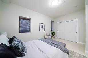 96 Tidewater St, Jersey City, NJ 07302 - Photo 13