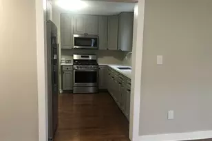 18 Britton St, Jersey City, NJ 07306 - Photo 9