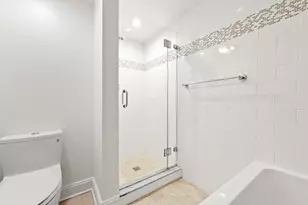 200 Shearwater Ct W, Jersey City, NJ 07305 - Photo 21