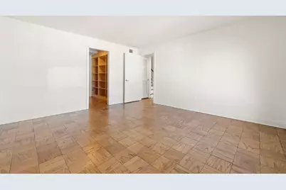 200 Shearwater Ct West #53, Jersey City, NJ 07305 - Photo 19