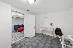 294 Ege Ave, Jersey City, NJ 07304 - Photo 11