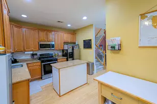 47 Mallard Pl, Secaucus, NJ 07094 - Photo 9