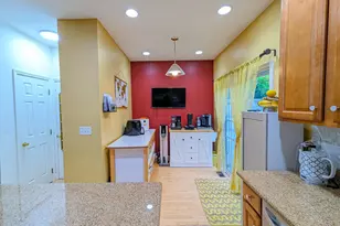 47 Mallard Pl, Secaucus, NJ 07094 - Photo 11