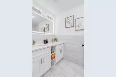 85 Myrtle Ave, Jersey City, NJ 07305 - Photo 9