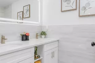 85 Myrtle Ave, Jersey City, NJ 07305 - Photo 9