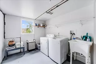 221 Terrace Ave, Jersey City, NJ 07307 - Photo 29