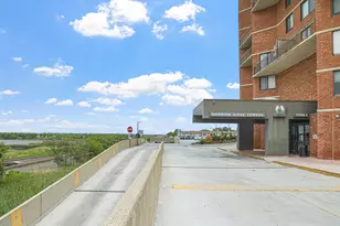 426 Harmon Cove Tower, Secaucus, NJ 07094 - Photo 13