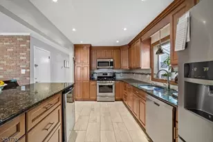 511 Davis Ave, Kearny, NJ 07032 - Photo 9