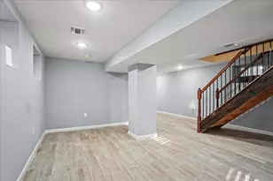 244 Clinton Ave, Jersey City, NJ 07304 - Photo 33