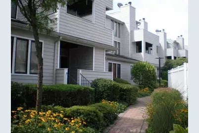 700 Mainsail Lane #700, Secaucus, NJ 07094 - Photo 23