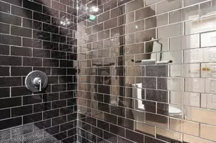 366 7th St, Jersey City, NJ 07302 - Photo 9