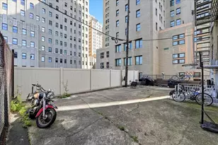 134 Clifton Pl, Jersey City, NJ 07304 - Photo 25