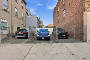 76 Bowers St, Jersey City, NJ 07307 - Photo 5