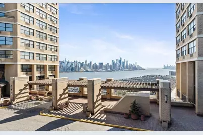 7002 Blvd East #3A, Guttenberg, NJ 07093 - Photo 3