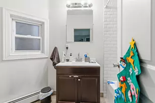 137A Dekalb Ave, Jersey City, NJ 07306 - Photo 25