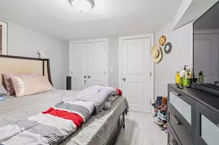 137A Dekalb Ave, Jersey City, NJ 07306 - Photo 9