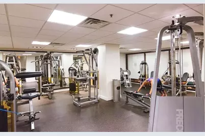 102 Christopher Columbus Dr #303, Jersey City, NJ 07302 - Photo 17