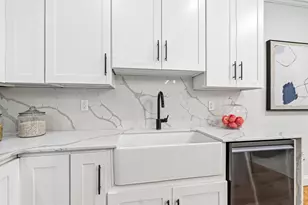 865 Summit Ave, Jersey City, NJ 07307 - Photo 9