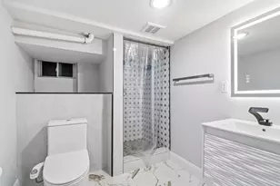 865 Summit Ave, Jersey City, NJ 07307 - Photo 31