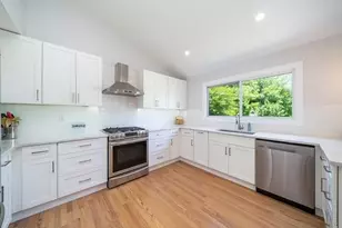 25 Helen St, Secaucus, NJ 07094 - Photo 7