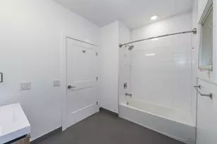 7505 Park Ave, North Bergen, NJ 07047 - Photo 11