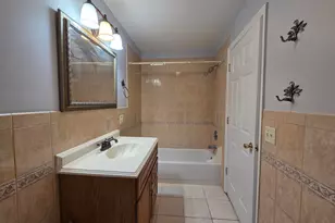 27 Jewett Ave, Jersey City, NJ 07304 - Photo 9