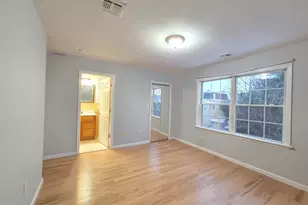 27 Jewett Ave, Jersey City, NJ 07304 - Photo 5