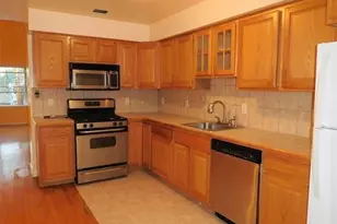 27 Jewett Ave, Jersey City, NJ 07304 - Photo 5