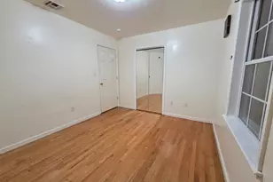 27 Jewett Ave, Jersey City, NJ 07304 - Photo 17